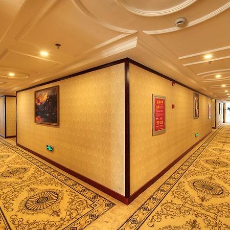 Vienna Hotel Shanghai Happy Valley Songjiang Ngoại thất bức ảnh