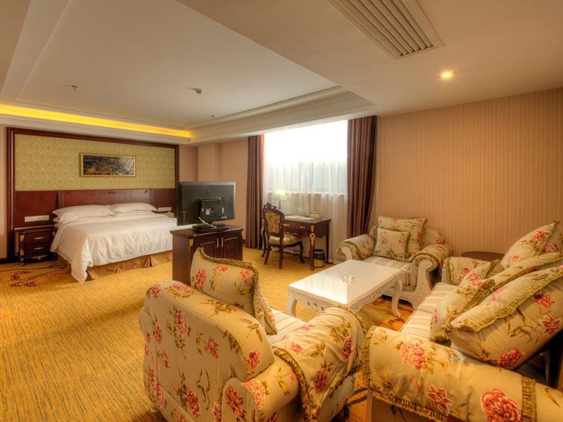 Vienna Hotel Shanghai Happy Valley Songjiang Ngoại thất bức ảnh